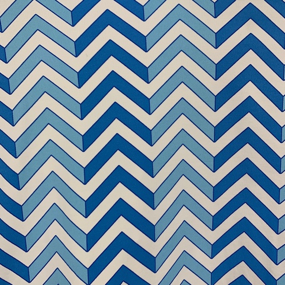 J. McLaughlin Catalina Cloth  Geometric Print 1/4 Zip Pullover Blue & Wh… - Picture 3 of 9